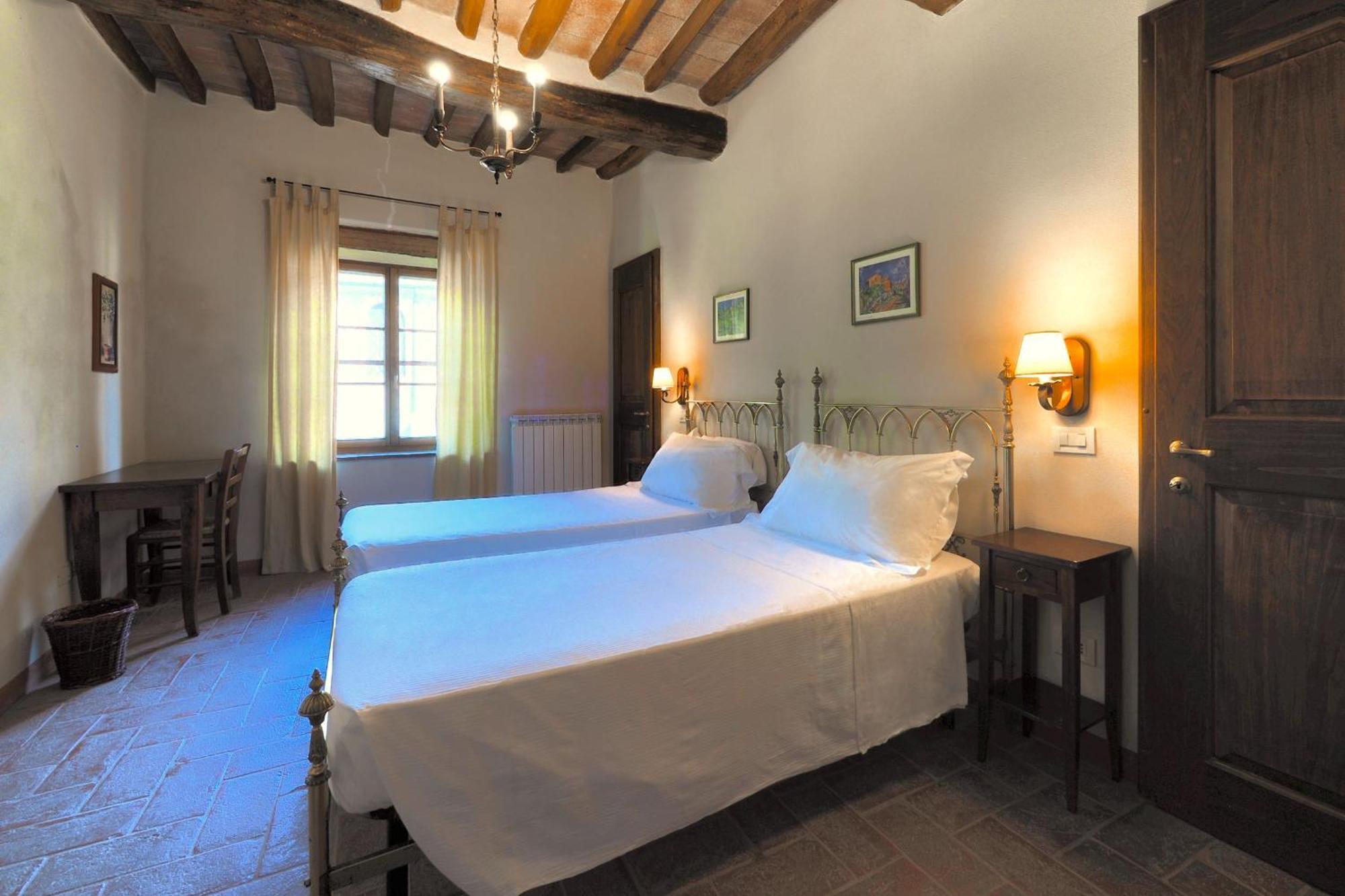Castello Di Montalto Aparthotel Castelnuovo Berardenga Exterior photo