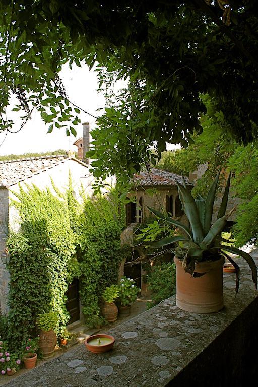 Castello Di Montalto Aparthotel Castelnuovo Berardenga Exterior photo